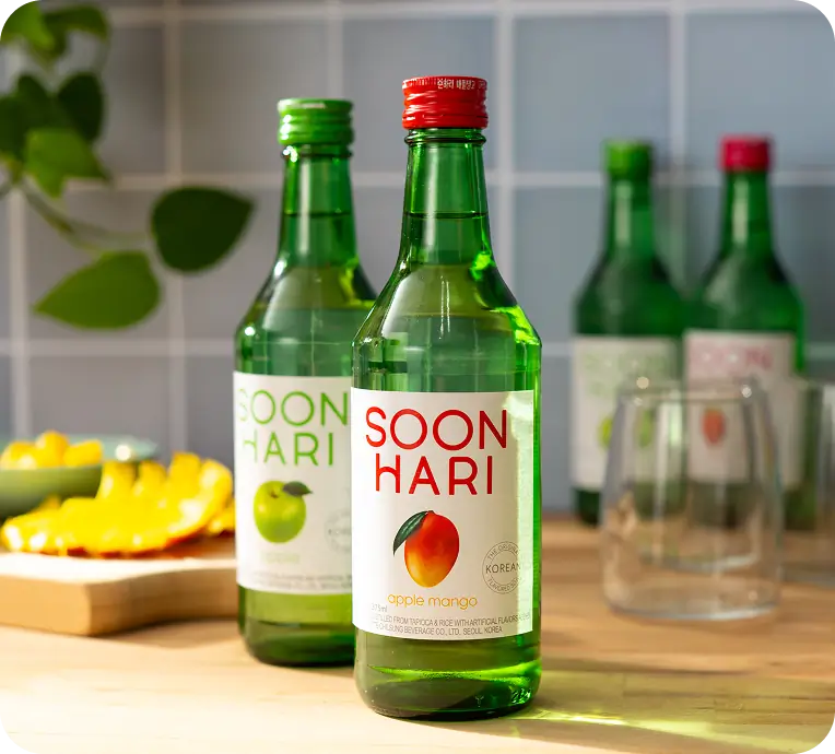 Soonhari Apple Mango lifestyle image