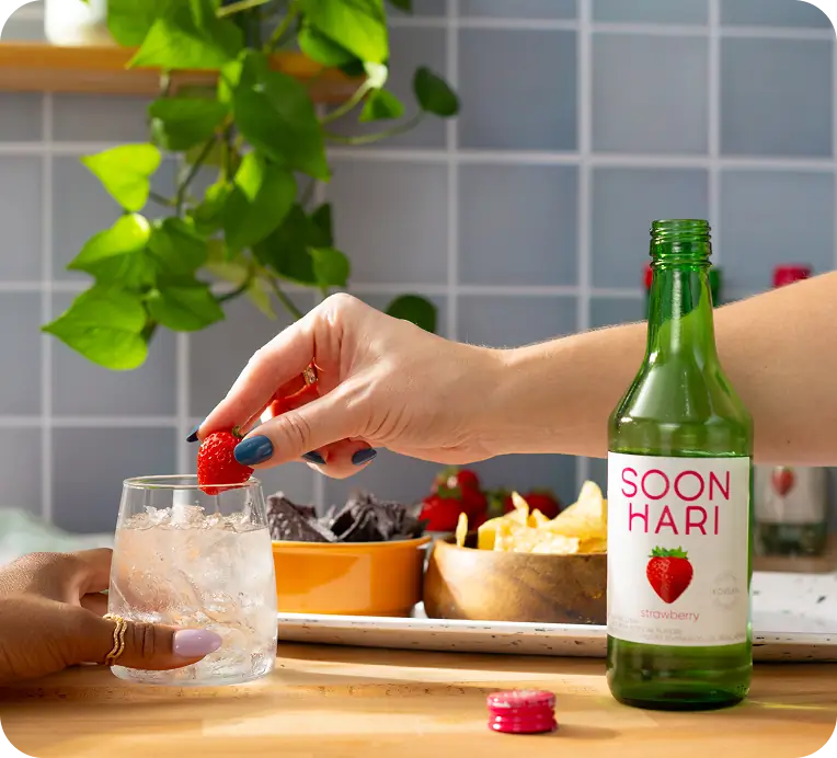 Soonhari Strawberry lifestyle image